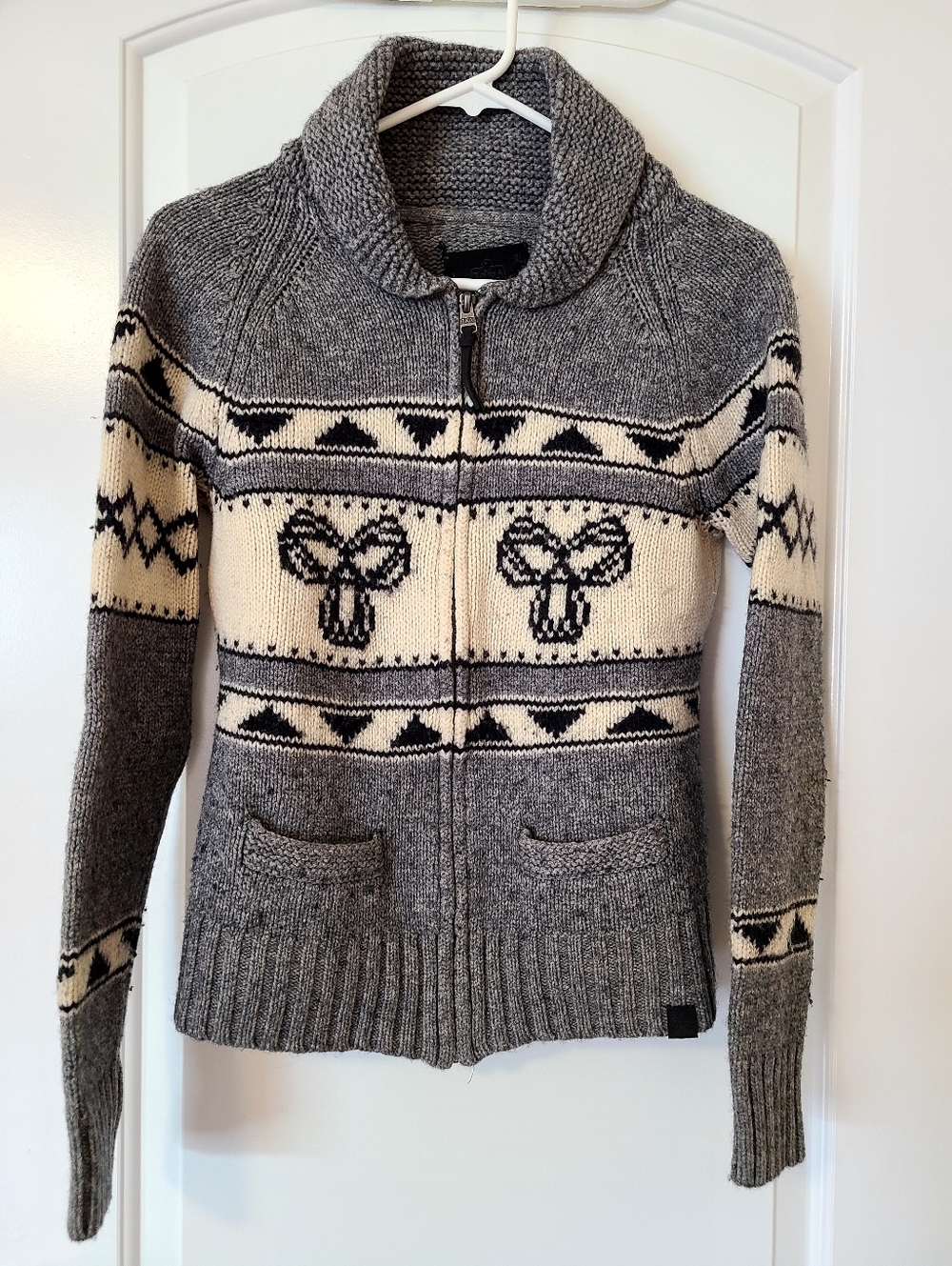TNA 100% Wool Sweater